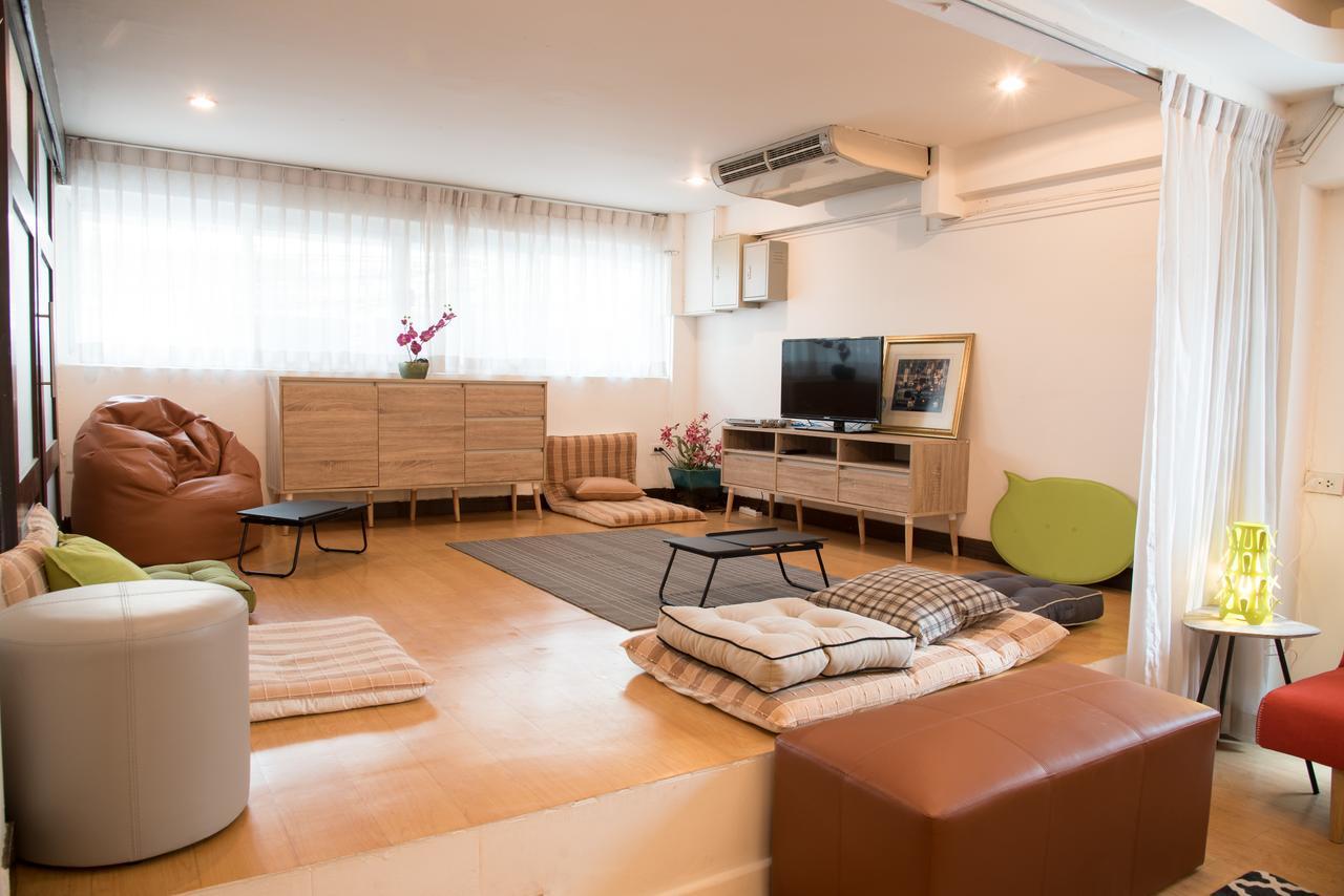 Bed & Body Hostel Банкок Екстериор снимка
