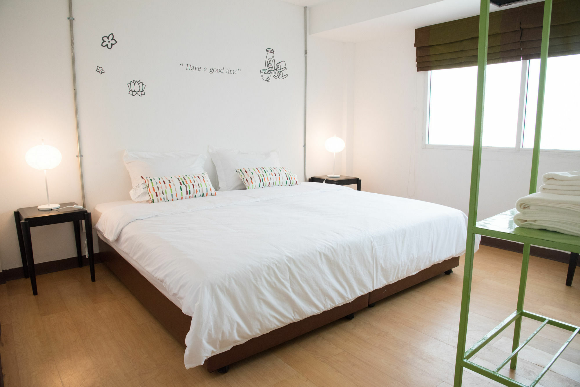 Bed & Body Hostel Банкок Екстериор снимка