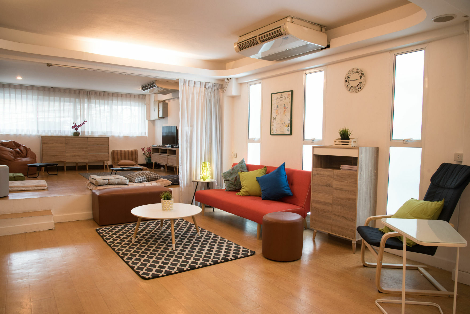 Bed & Body Hostel Банкок Екстериор снимка