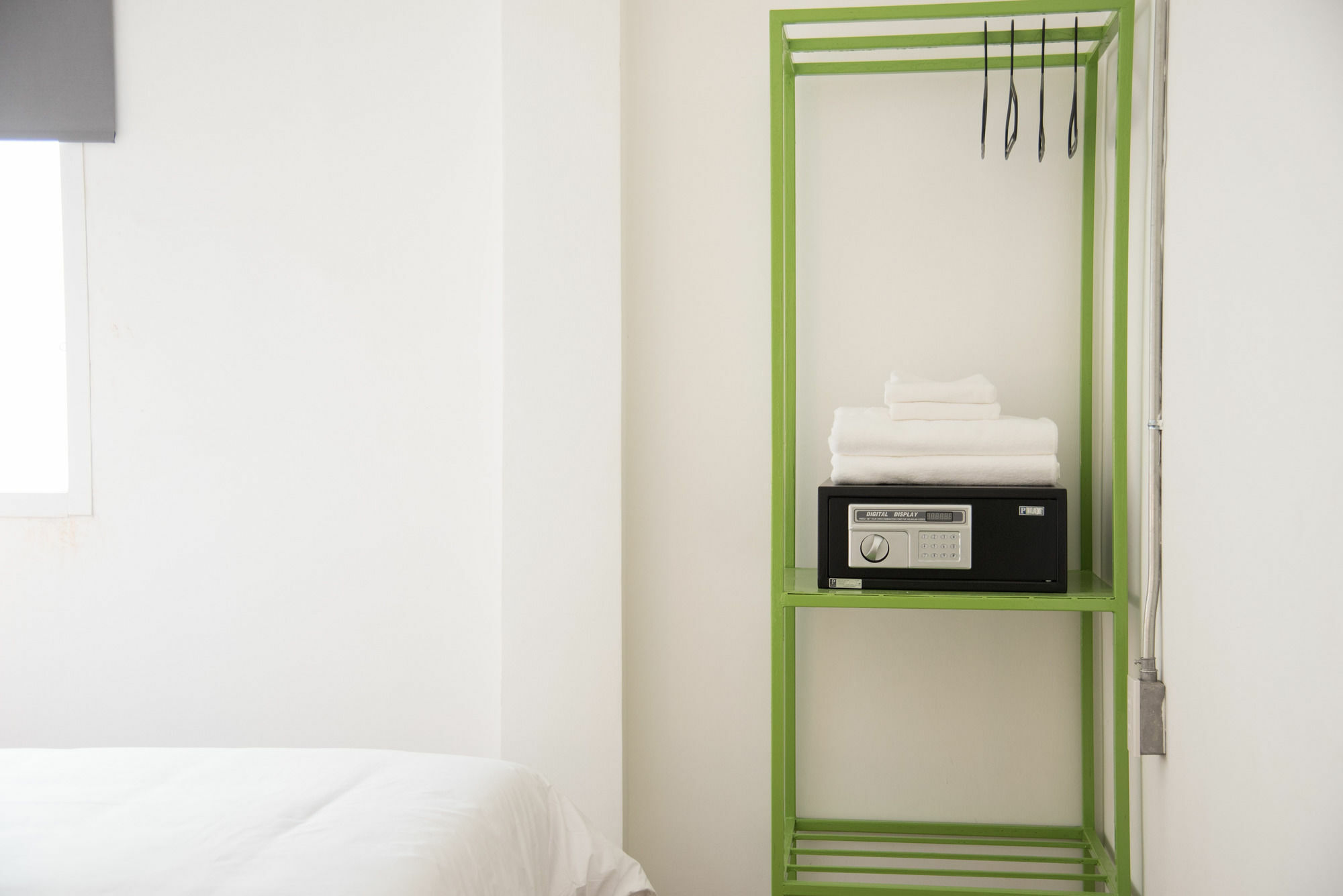 Bed & Body Hostel Банкок Екстериор снимка