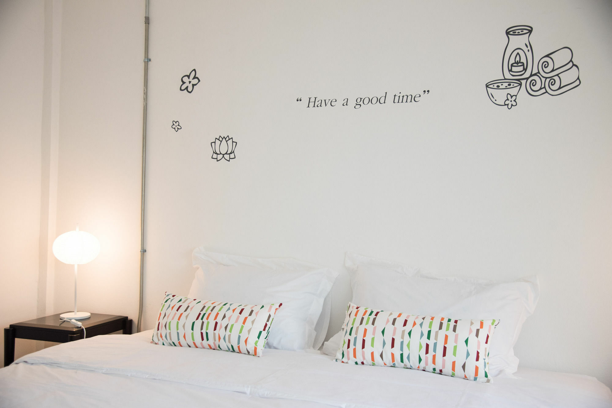 Bed & Body Hostel Банкок Екстериор снимка
