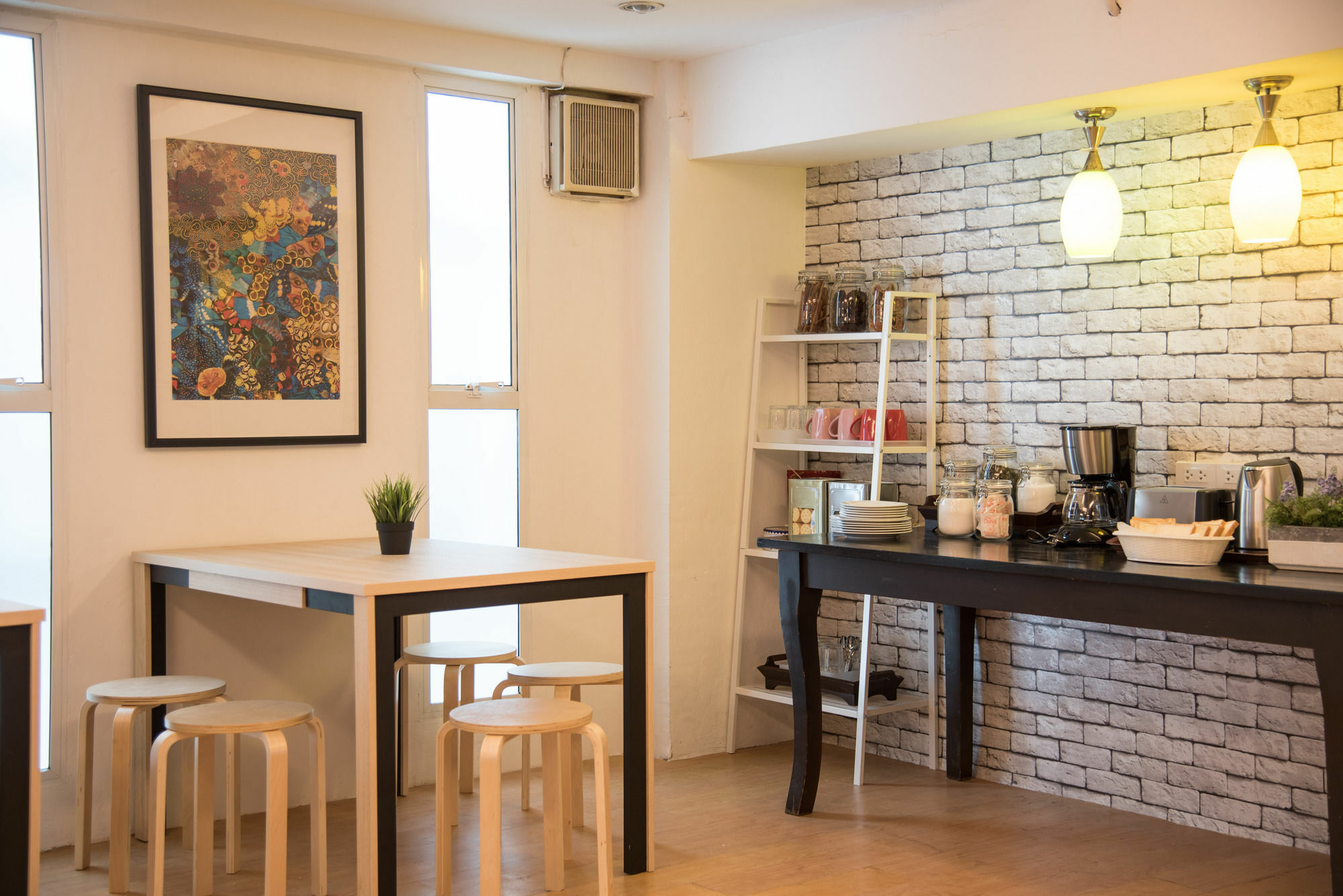Bed & Body Hostel Банкок Екстериор снимка