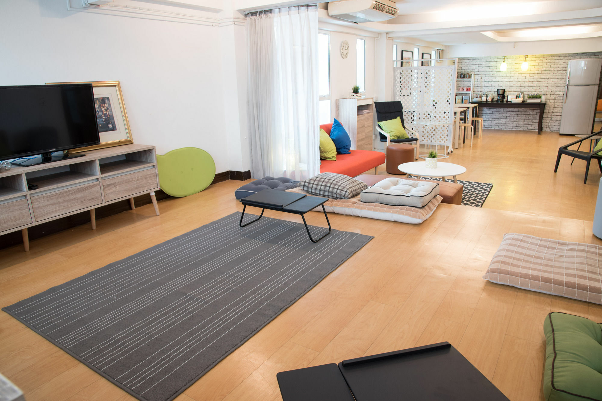 Bed & Body Hostel Банкок Екстериор снимка